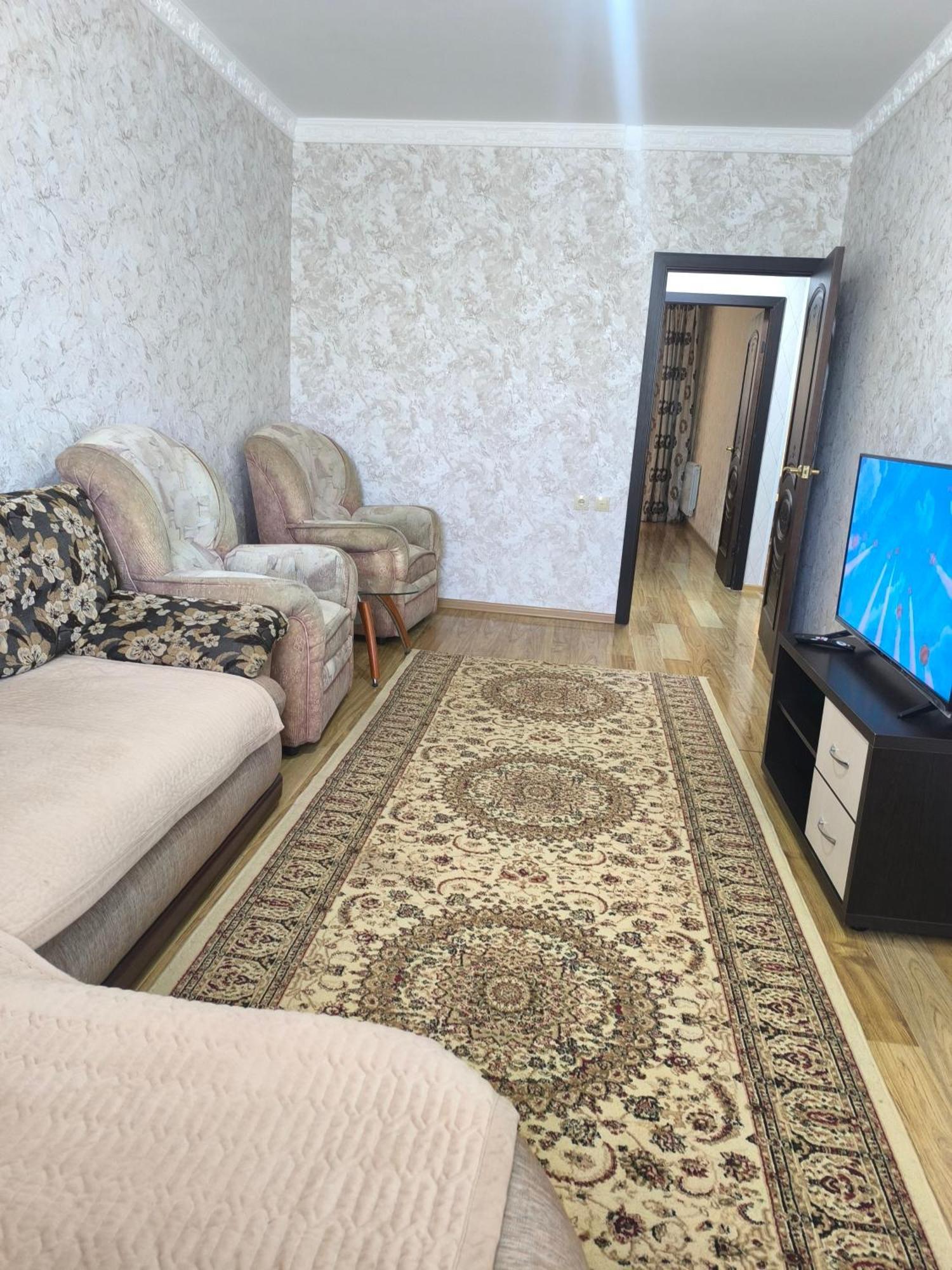 Apartment In 7 Mikrorayon 阿克套 外观 照片